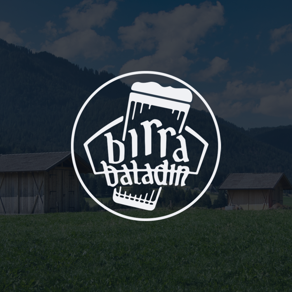Det italienske bryggeri Baladins logo på en formørket baggrund af Italiensk mark og natur