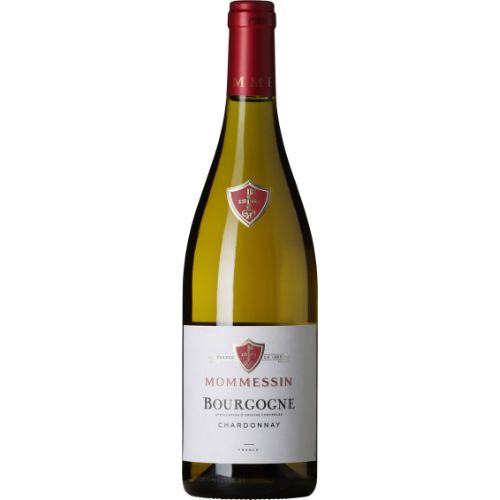 Bourgogne-Chardonnay La Clé Saint-Pierre wine bottle on a white background