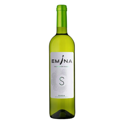 En flaske Emina Sauvignon Blanc Rueda på en hvid baggrund