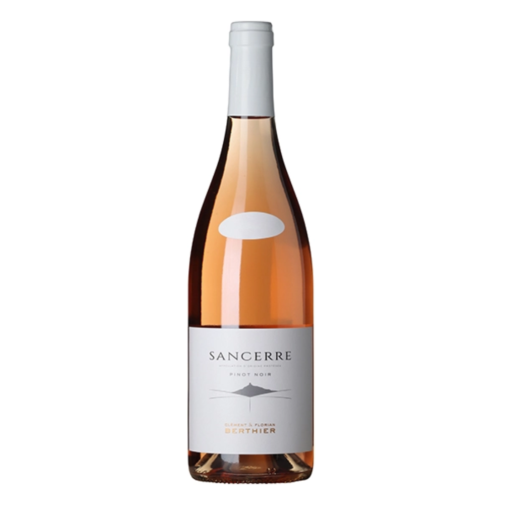 En flaske Vignobles Berthier Sancerre Rosé vin på en hvid baggrund