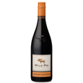 en flaske Wild Pig Cabernet Sauvignon på en hvid baggrund